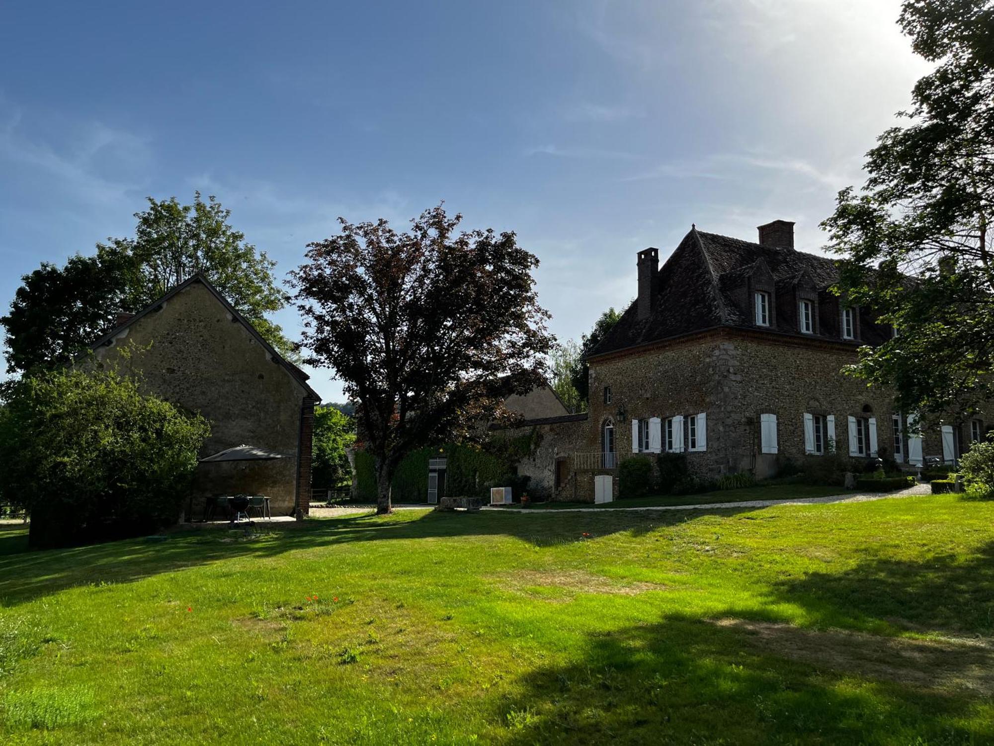 Maison D'Hotes Le Prieure Du Preux Sepeaux-Saint-Romain Bagian luar foto